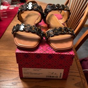 Tory Burch Delaney Sandal size 10